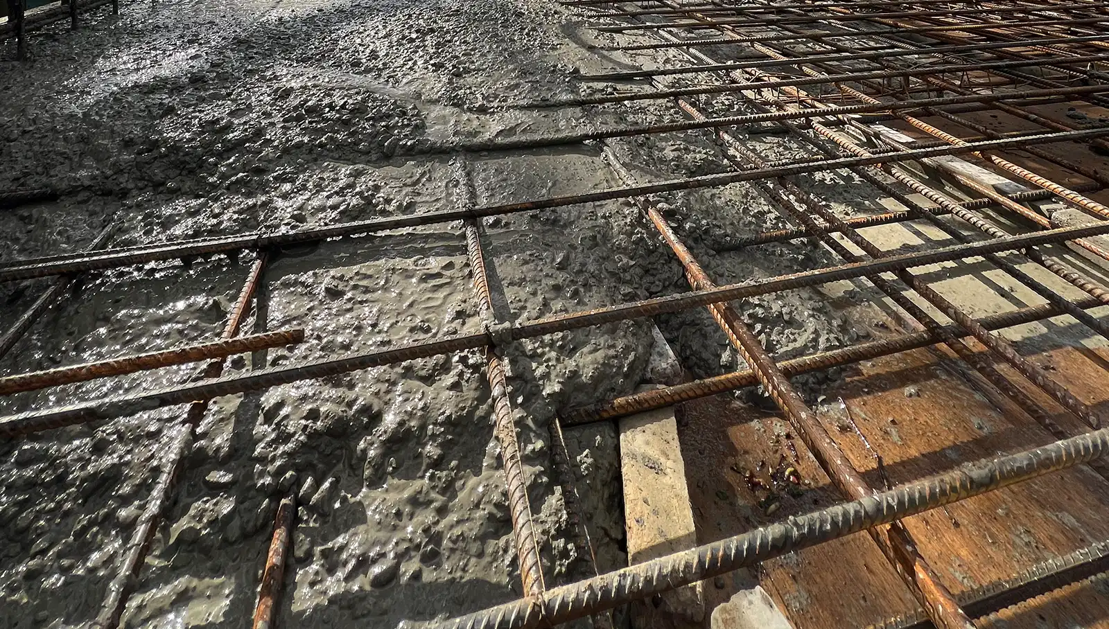 Luxury basement construction London by Basement Structures